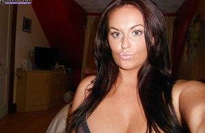 18 year old girl Amber nudes the cum from her bf's cock after they screw